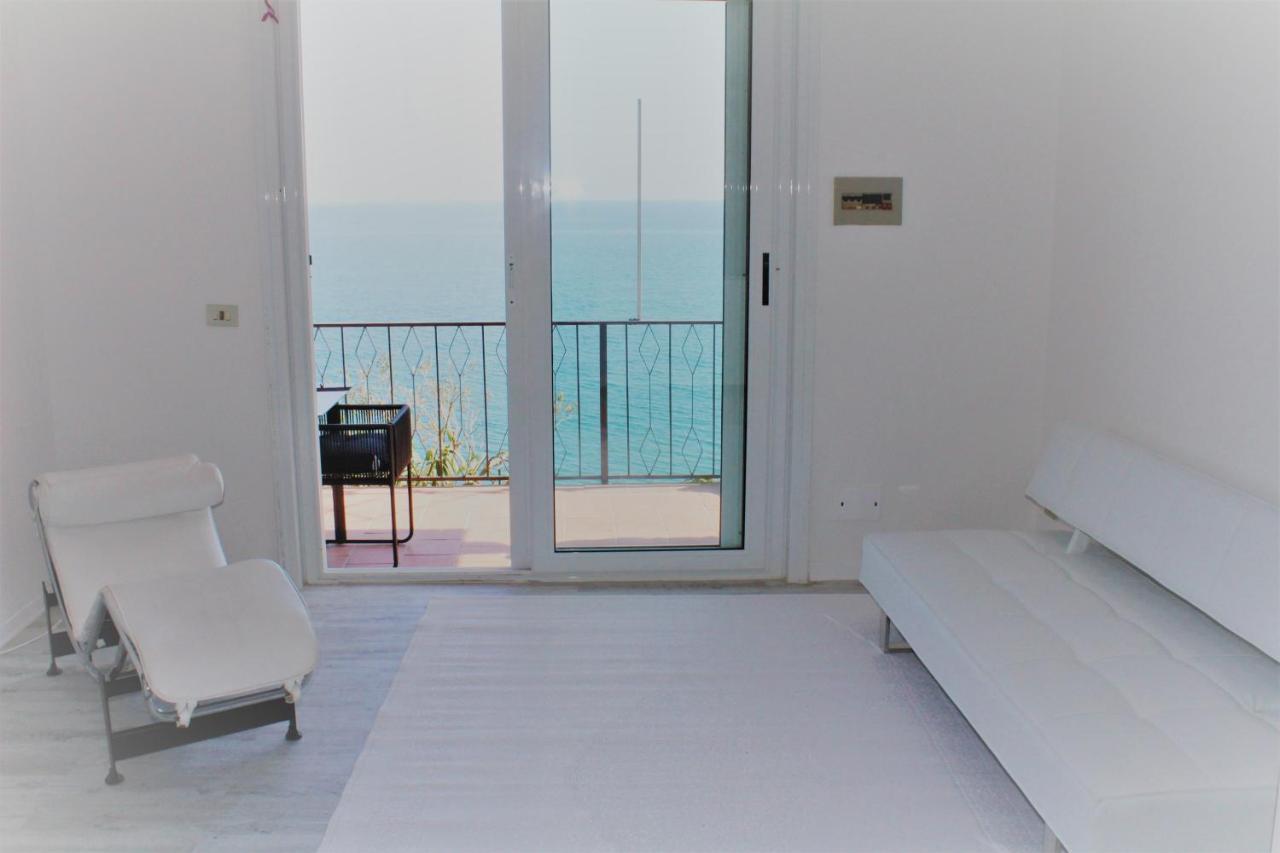 Conca Verde C21- Beach Front Little Villas Pool, Private Jacuzzi Sea View Andora Екстер'єр фото